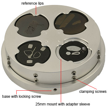 EM-Tec R4 reference holder for four metallographic mounts 